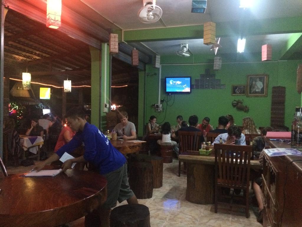 Phonemany Guesthouse Muang Pakbèng Екстериор снимка