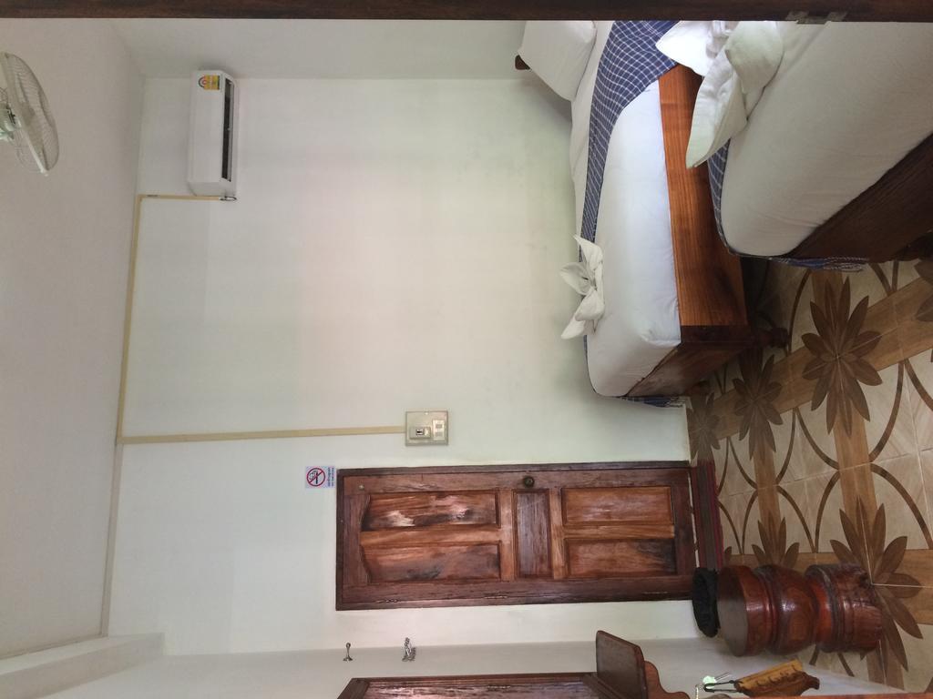 Phonemany Guesthouse Muang Pakbèng Екстериор снимка