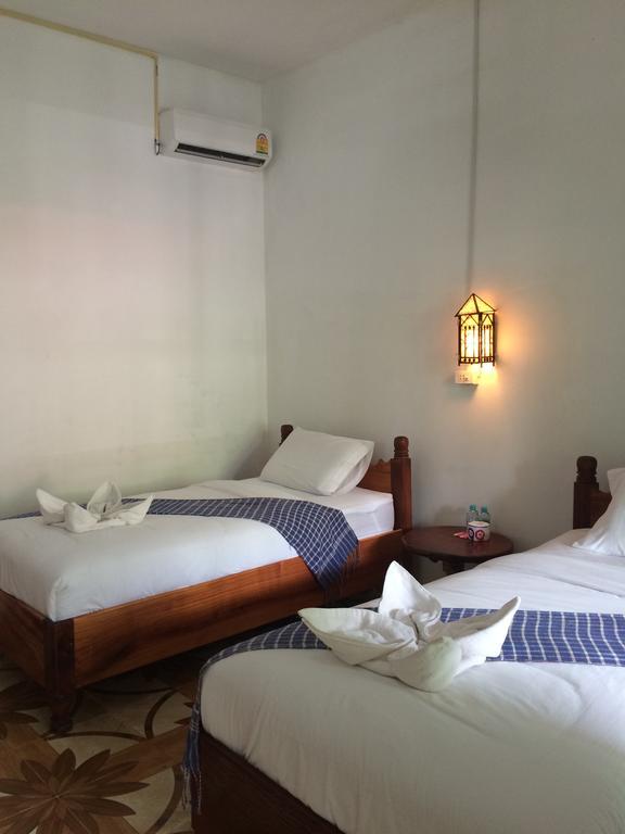 Phonemany Guesthouse Muang Pakbèng Екстериор снимка